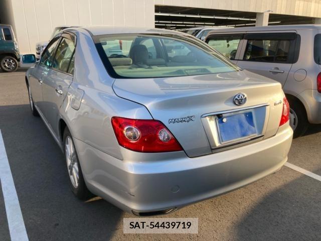 Toyota MARK X 2005-05 6995324-3