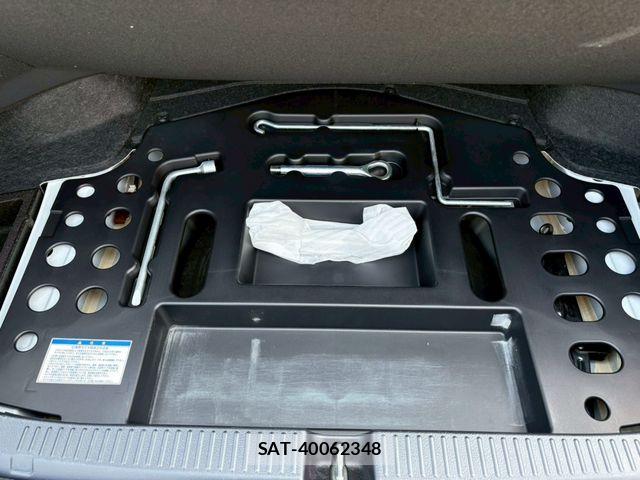 Toyota MARK X 2011-10 7020821-16