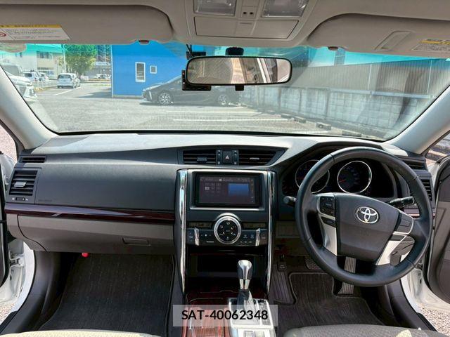 Toyota MARK X 2011-10 7020821-1
