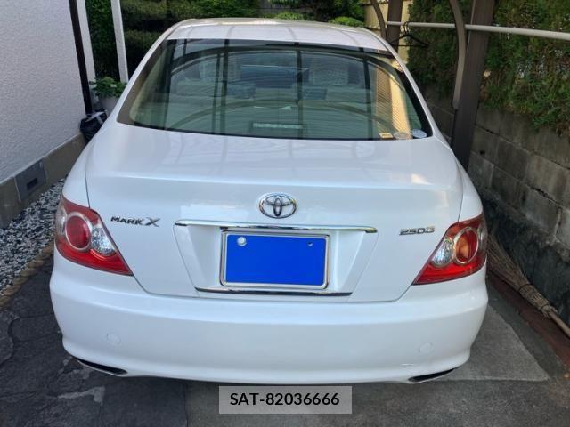 Toyota MARK X 2008-09 7020820-9