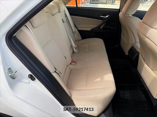 Toyota MARK X 2017-11 7020817-17