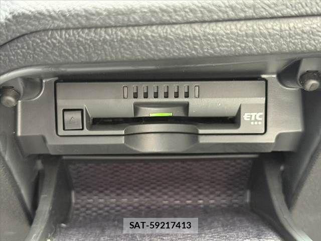 Toyota MARK X 2017-11 7020817-21
