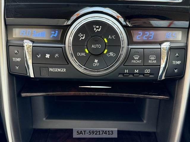 Toyota MARK X 2017-11 7020817-22