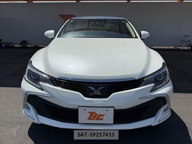 Toyota MARK X 2017-11 7020817-8