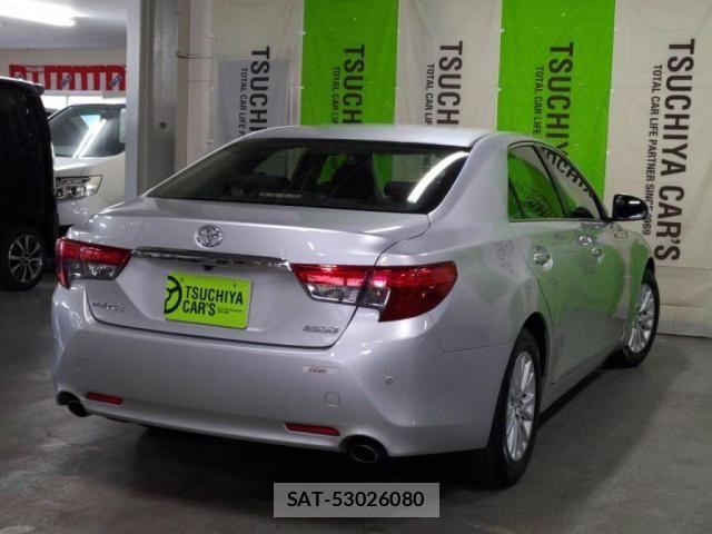 Toyota MARK X 2012-10 7059355-10