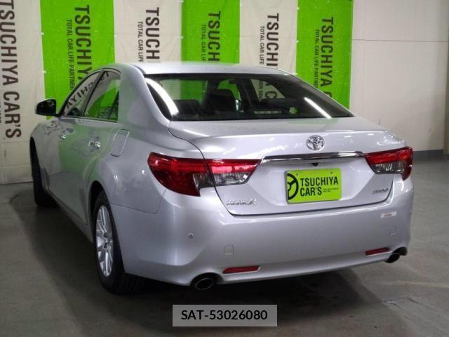 Toyota MARK X 2012-10 7059355-11