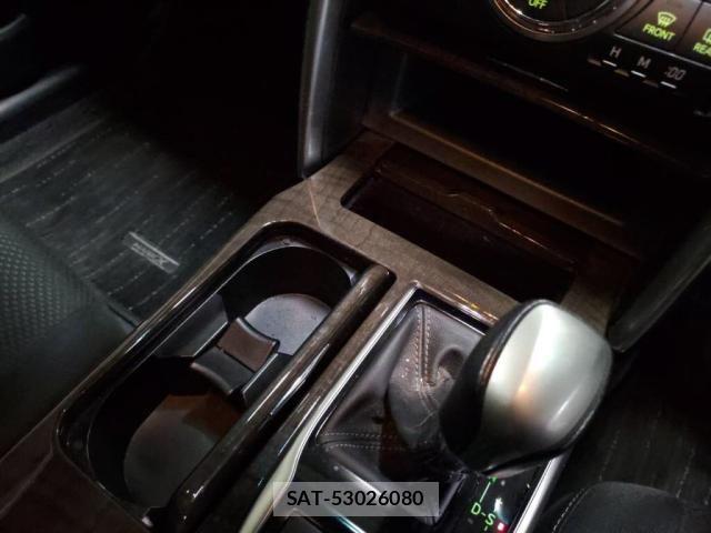 Toyota MARK X 2012-10 7059355-16