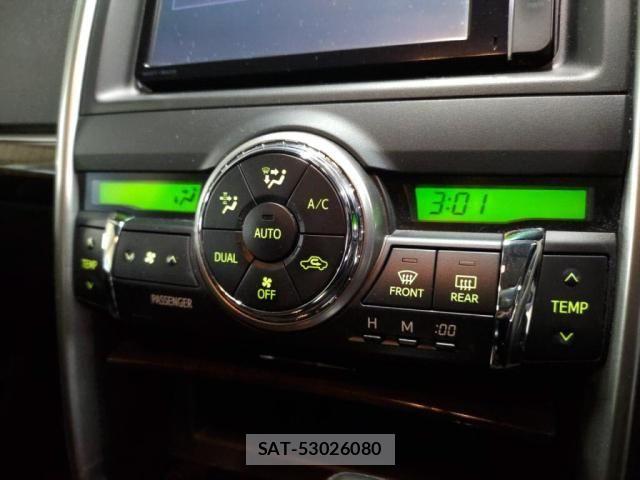 Toyota MARK X 2012-10 7059355-17
