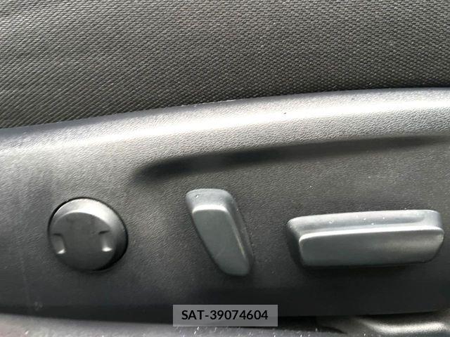 Toyota MARK X 2013-02 7059347-4