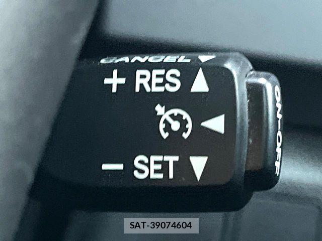 Toyota MARK X 2013-02 7059347-5