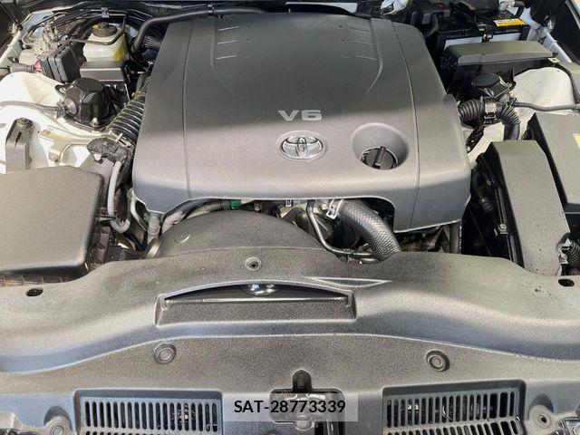 Toyota MARK X 2013-06 7059352-17