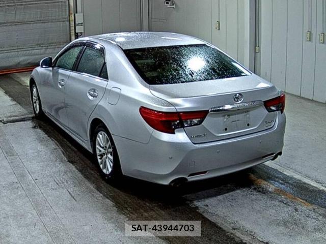 Toyota MARK X 2012-09 7059358-1