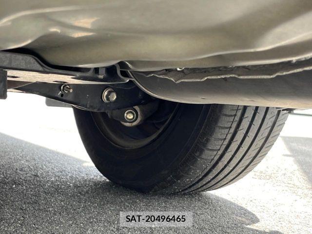 Toyota MARK X 2013-11 7221256-11