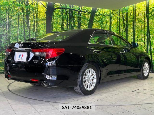 Toyota MARK X 2014-10 7221264-16