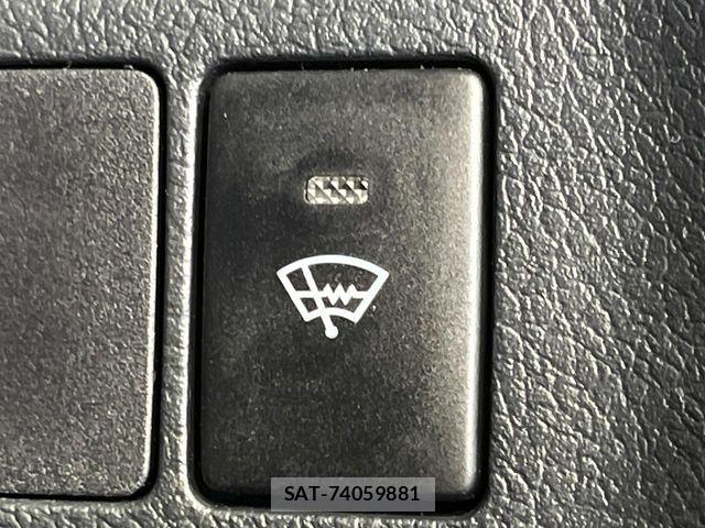 Toyota MARK X 2014-10 7221264-4