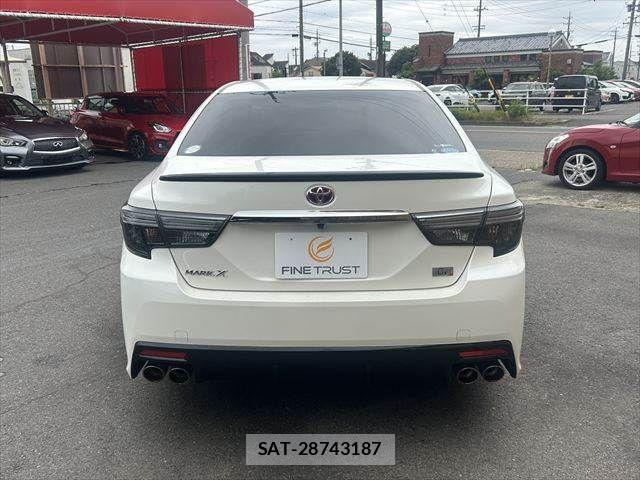 Toyota MARK X 2013-03 7221254-16