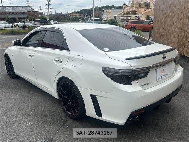 Toyota MARK X 2013-03 7221254-18