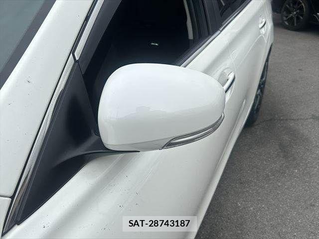 Toyota MARK X 2013-03 7221254-25