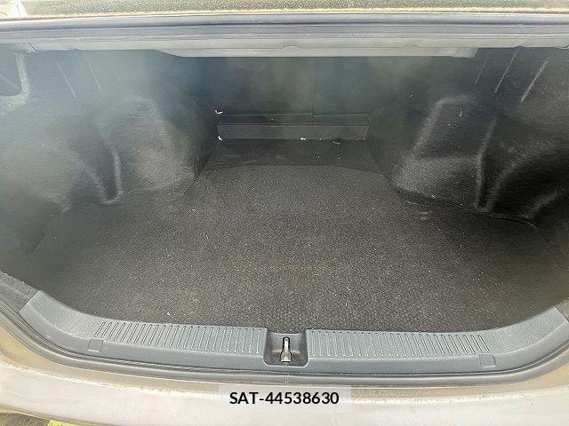 Toyota MARK X 2014-01 7221263-20