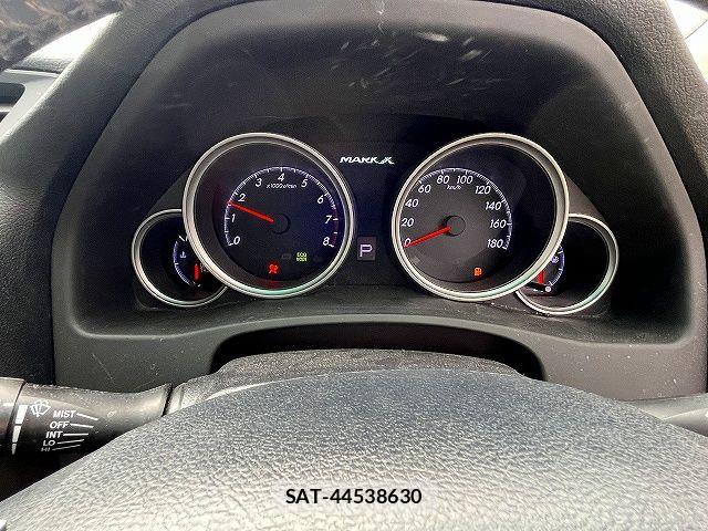 Toyota MARK X 2014-01 7221263-7