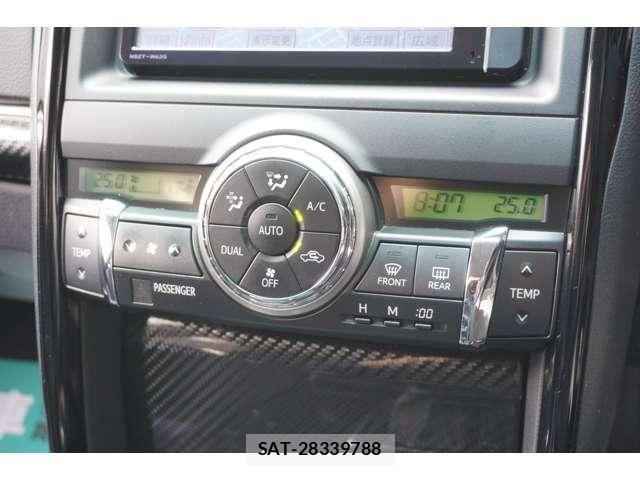 Toyota MARK X 2013-06 7221255-12