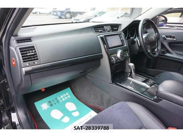 Toyota MARK X 2013-06 7221255-16