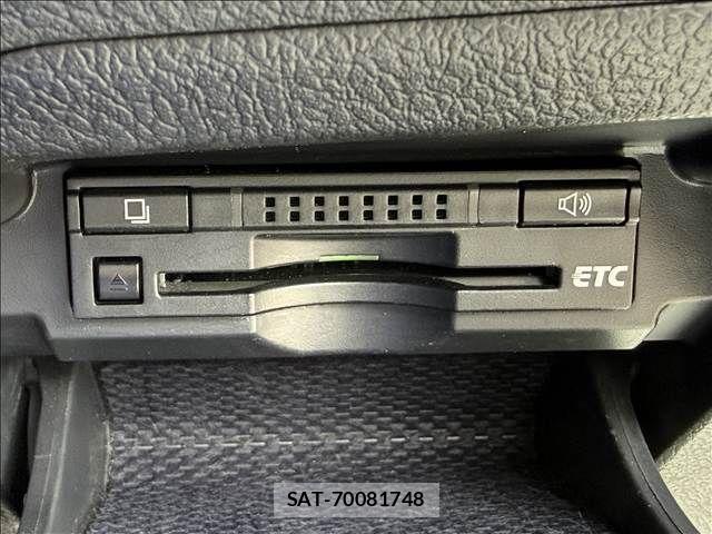 Toyota MARK X 2013-10 7221258-16