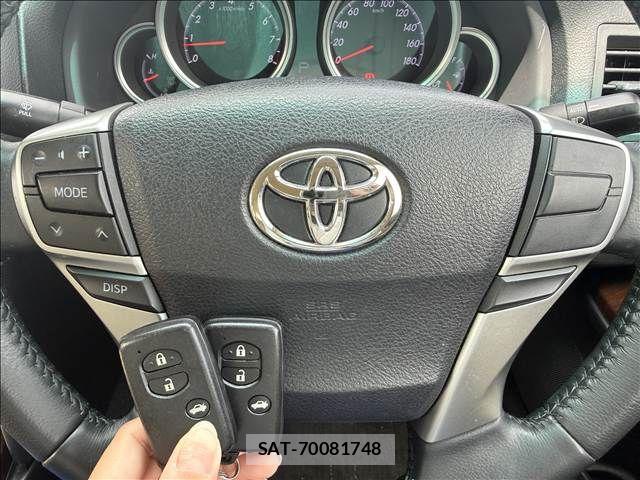 Toyota MARK X 2013-10 7221258-17