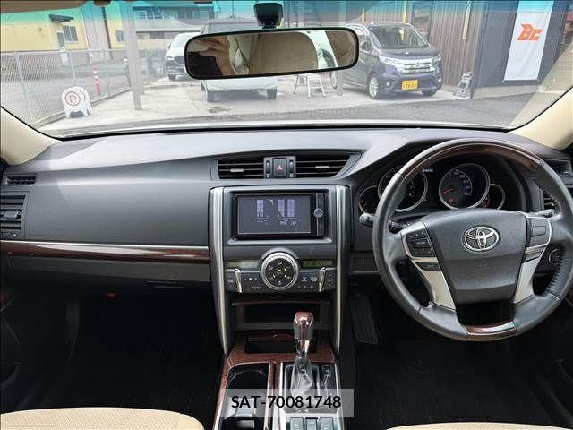 Toyota MARK X 2013-10 7221258-1