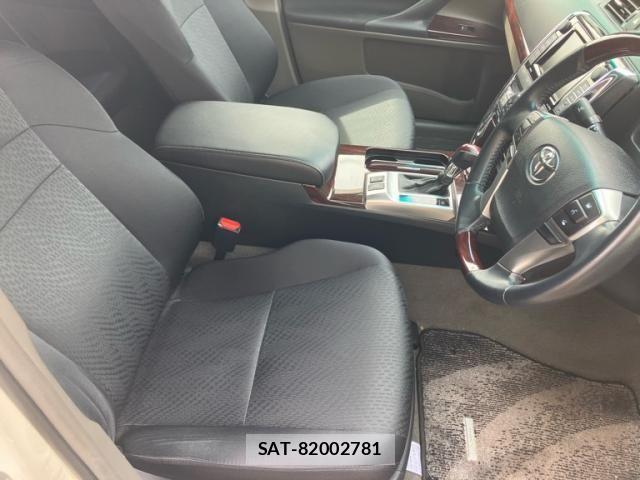 Toyota MARK X 2011-02 7221251-11