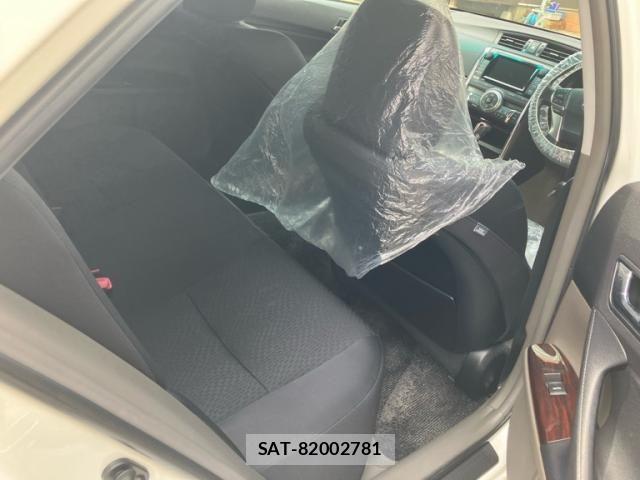 Toyota MARK X 2011-02 7221251-13