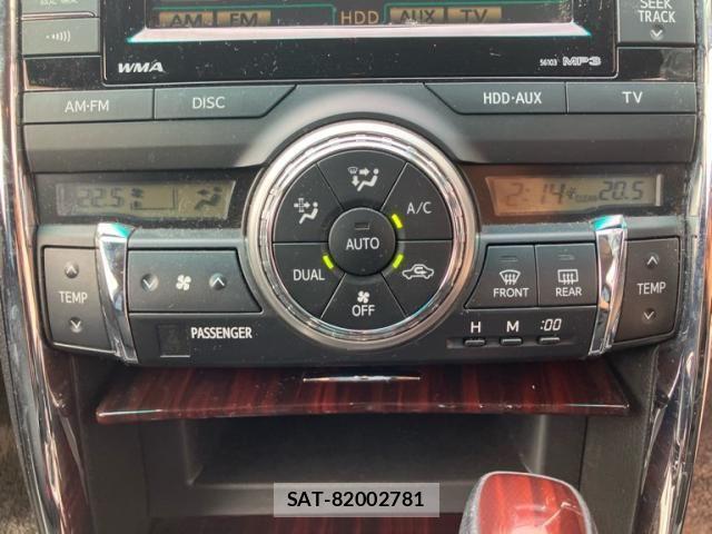 Toyota MARK X 2011-02 7221251-19