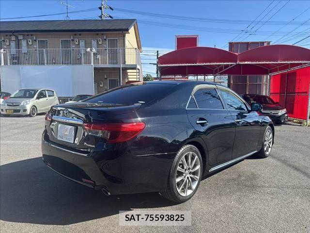 Toyota MARK X 2014-02 7221260-17