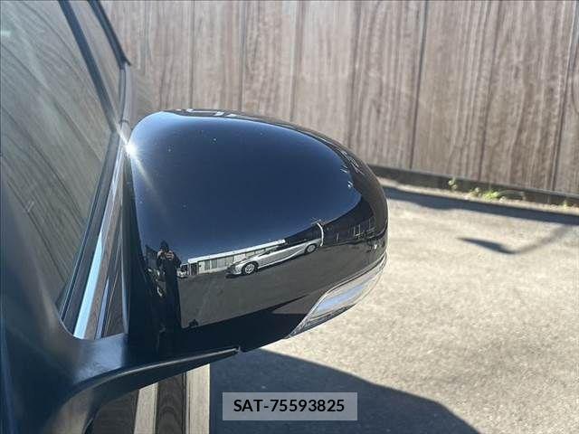 Toyota MARK X 2014-02 7221260-25