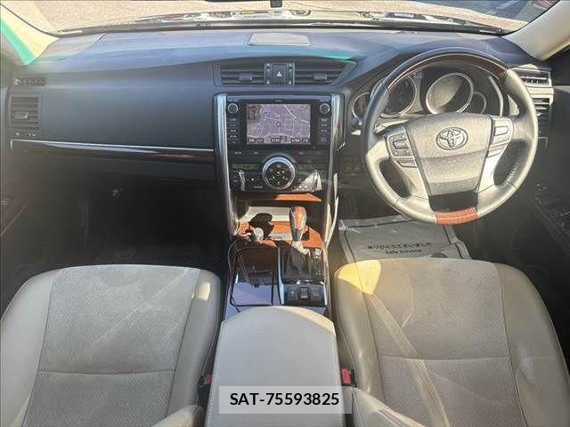 Toyota MARK X 2014-02 7221260-2