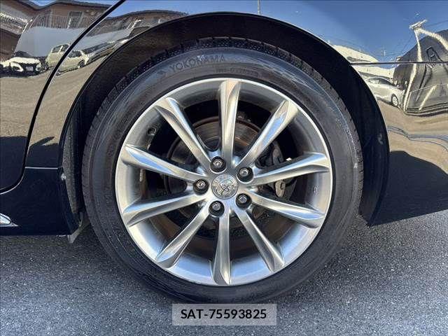 Toyota MARK X 2014-02 7221260-29