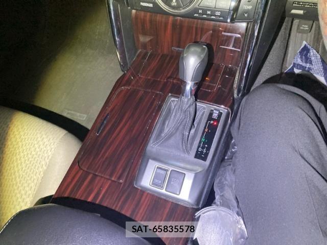 Toyota MARK X 2010-04 7221247-21