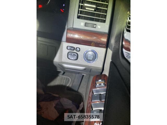 Toyota MARK X 2010-04 7221247-23