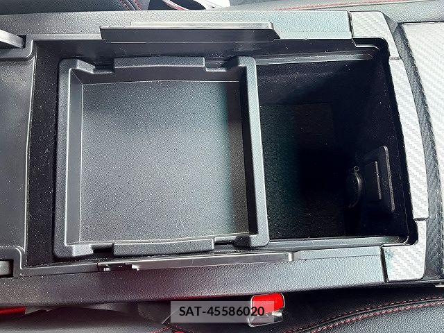 Toyota MARK X 2014-03 7221268-10
