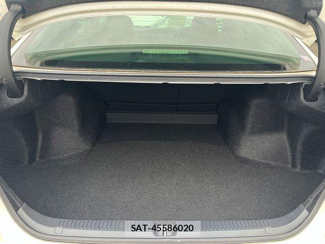 Toyota MARK X 2014-03 7221268-20