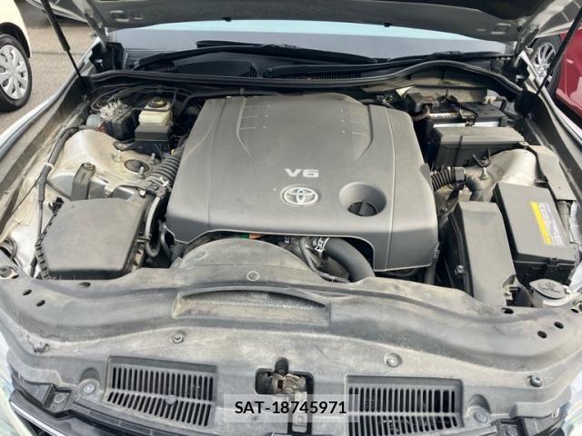 Toyota MARK X 2013-06 7251410-19