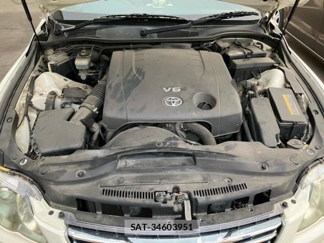 Toyota MARK X 2009-04 7272257-16