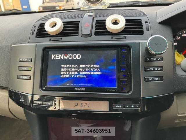 Toyota MARK X 2009-04 7272257-17