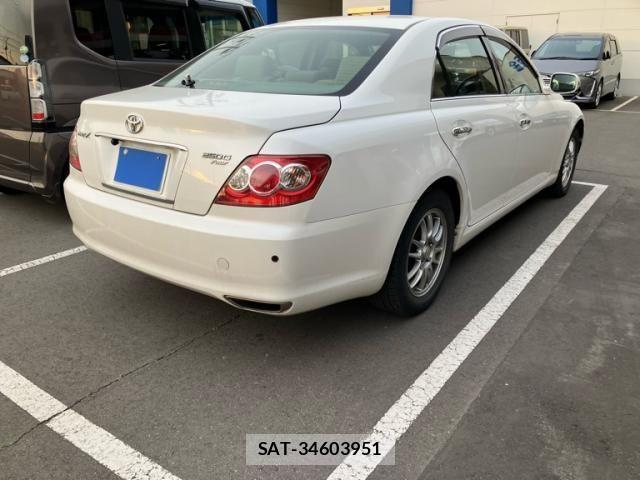 Toyota MARK X 2009-04 7272257-5