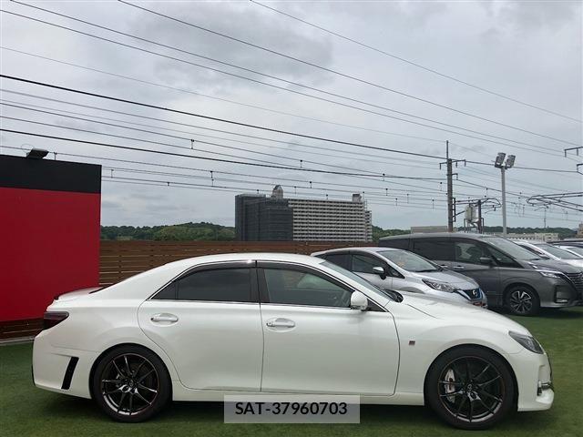 Toyota MARK X 2017-11 7328164-9