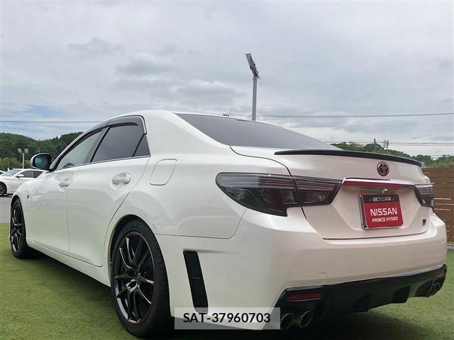 Toyota MARK X 2017-11 7328164-16