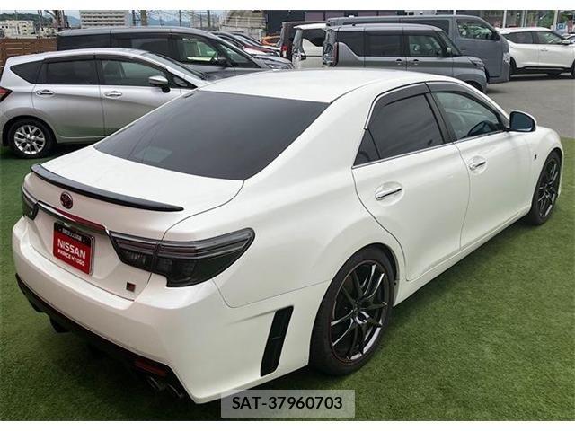 Toyota MARK X 2017-11 7328164-18