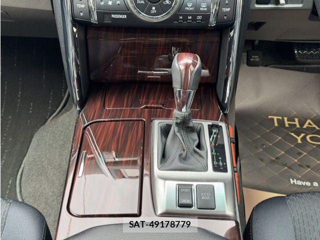 Toyota MARK X 2012-02 7328167-14