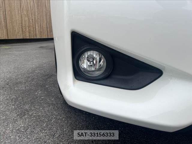 Toyota MARK X 2016-04 7328166-25