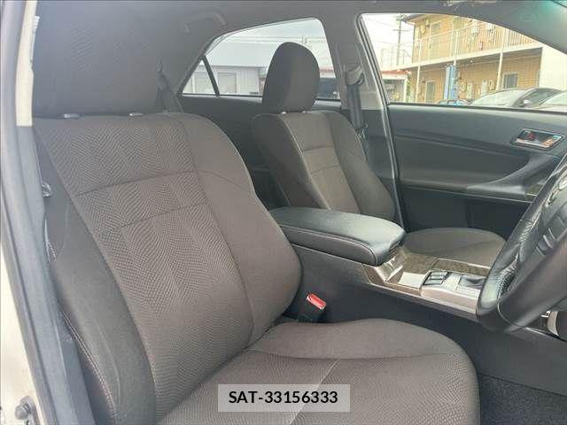 Toyota MARK X 2016-04 7328166-7